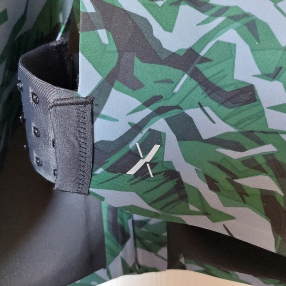 Knix Catalyst Front Zip Sports Bra - Picture 5 of 7